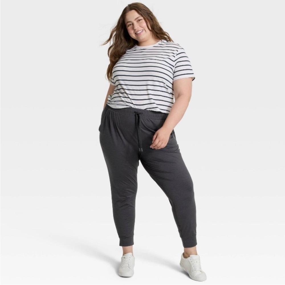 All in Motion Charcoal Jogger Set - Picture 2 of 7